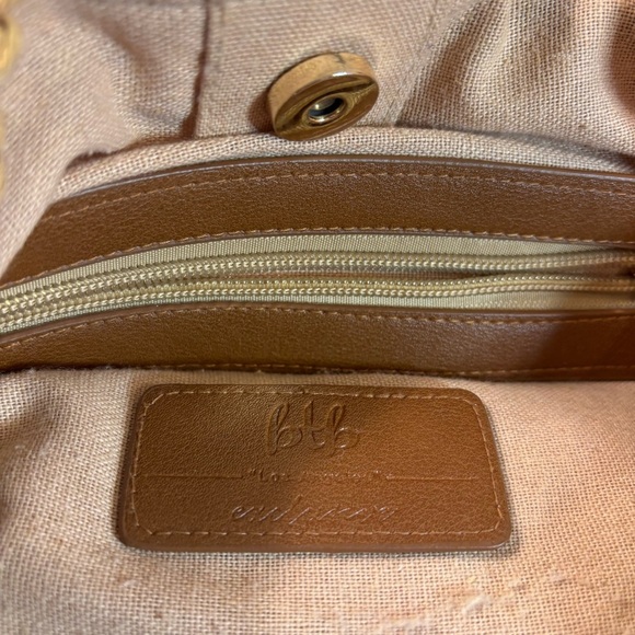 btb Los Angeles Isabella Paper Straw Drawstring Bag. Sand Color. Adjustable - Picture 5 of 11